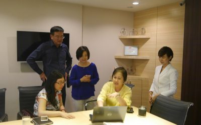 Executives of Xinhua News Agency visited InfoQuest