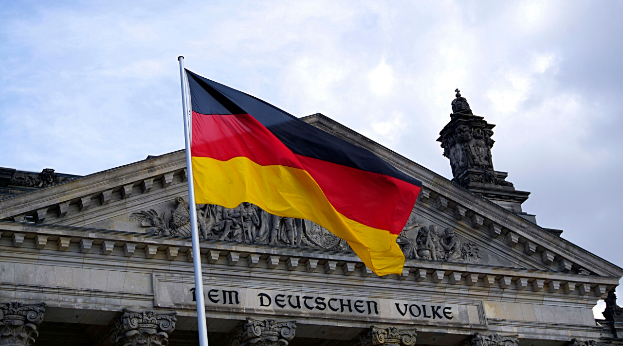 แบงก์ชาติเยอรมนีหั่นคาดการณ์ GDP ปี 65 ลงกว่าครึ่ง สู่ระดับ 1.9% :  อินโฟเควสท์
