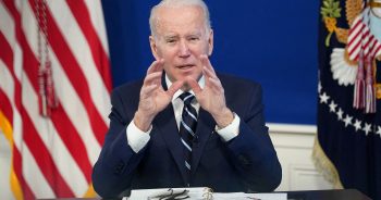 เจ้าหน้าที่ระดับสูงของรัฐบาลสหรัฐเปิดเผยกับสำนักข่าวรอยเตอร์ว่า ปธน.โจ ไบเดน วางแผนที่จะแวะเดินทางไปหลายประเทศในระหว่างทริปเยือนเอเชียช่วงฤดูไม้ใบผลินี้ ซึ่งนับเป็นการเดินทางเยือนเอเชียครั้งแรกนับตั้ง…